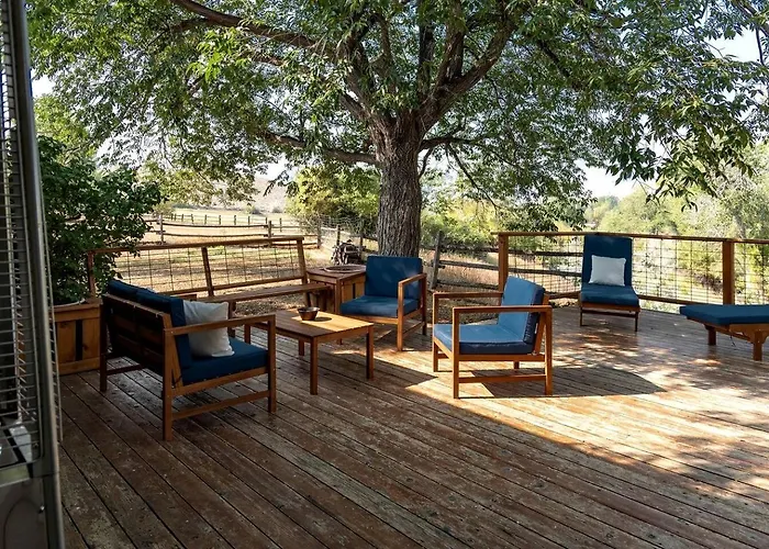 Remodeled Mountain Retreat With Hot Tub And Scenic Views Near Trails In Lander, Wyoming Holiday home