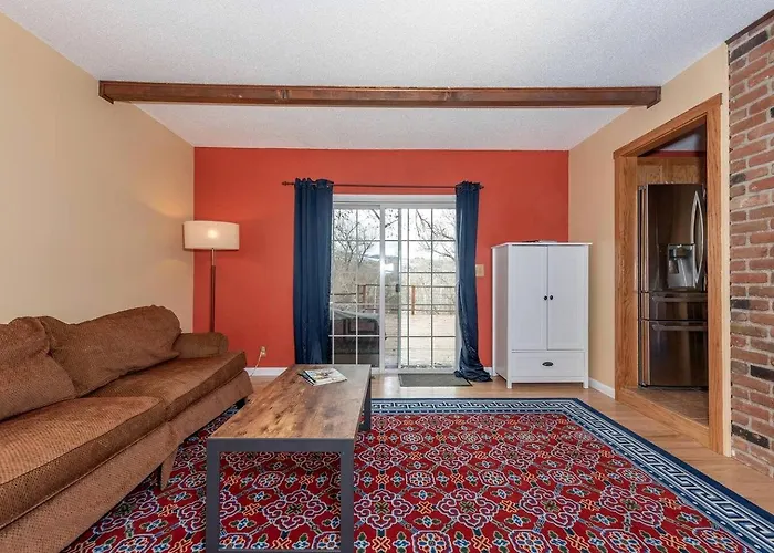 Remodeled Mountain Retreat With Hot Tub And Scenic Views Near Trails In Lander, Wyoming Lander